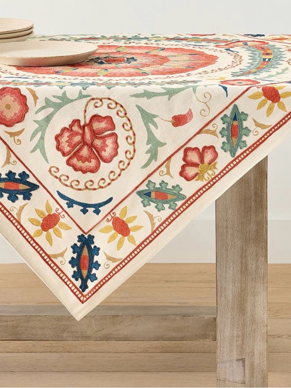 Pottery Barn Paige Suzani Embroidered Cotton Table Throw New! NLA 50” x 50”